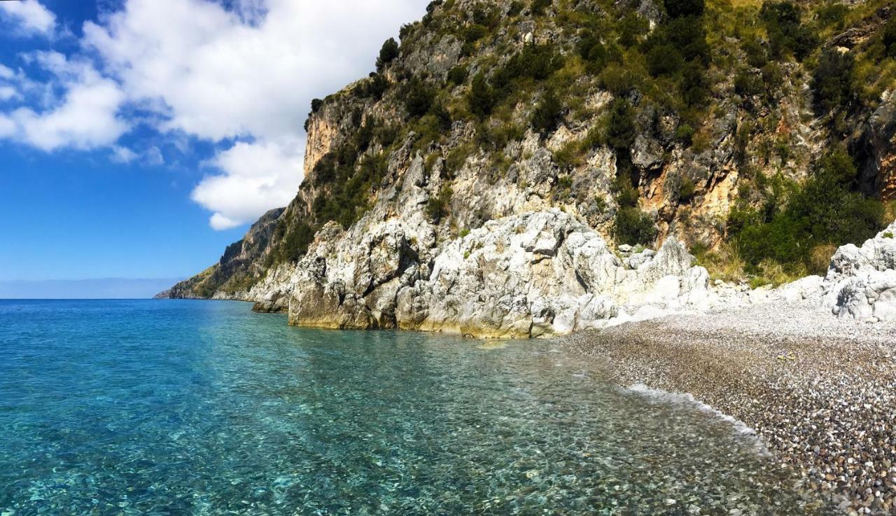 Apartamento By The Sea In Scario Exterior foto